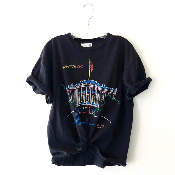 Vintage Tops - VINTAGE • oversized Washington D.C. graphic tee